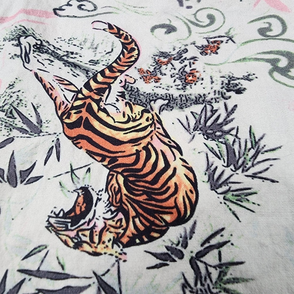 7Diamonds Shirt Mens XL White Wild Thoughts Pagoda Tiger Print Hawaiian - Picture 4 of 12